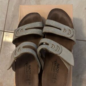 NAOT-brand is very comfort